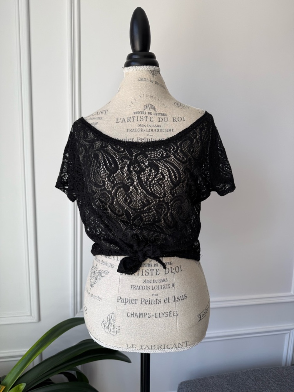 Black Cropped Tie-Front Top